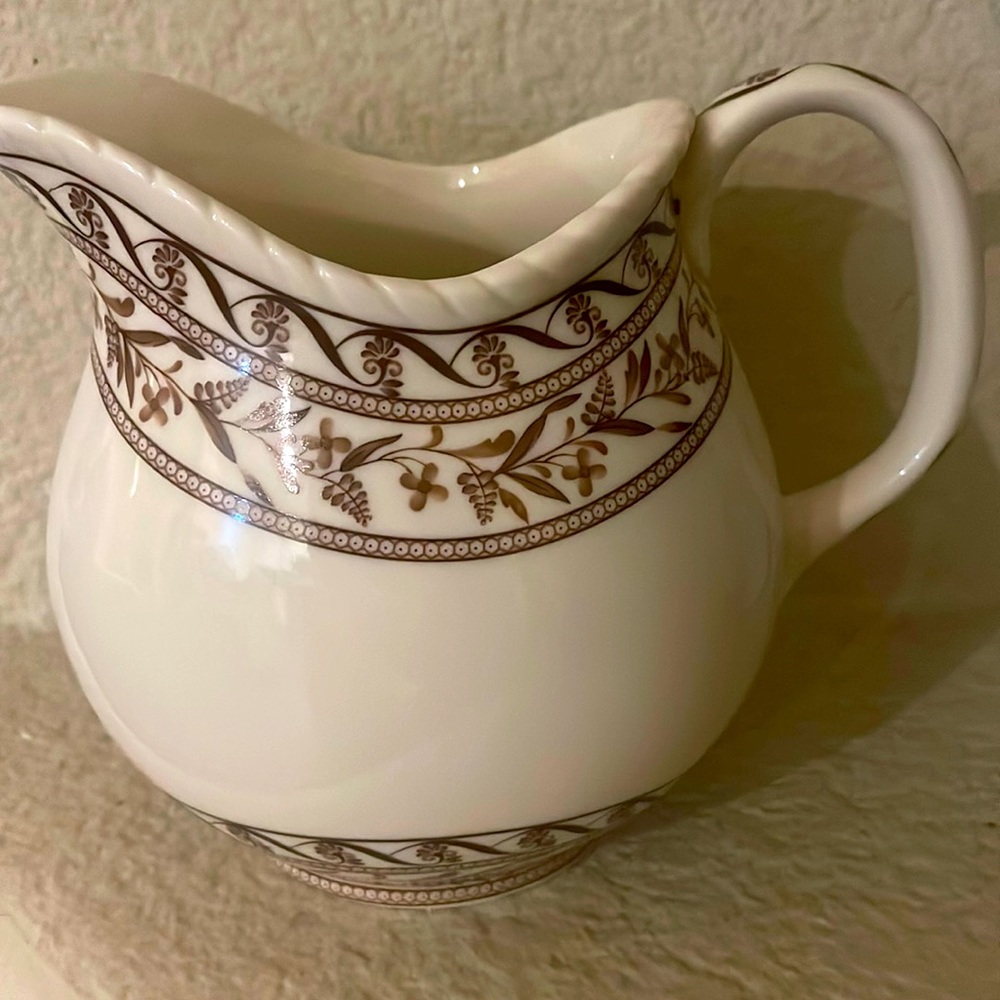 I. Godinger & Co Pitcher Brown pitcher Vintage